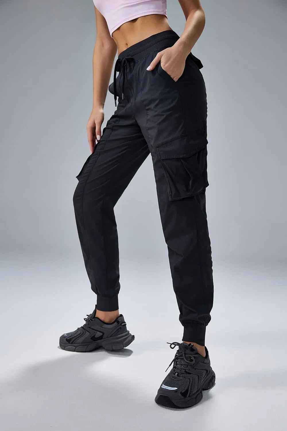 altiland Mid-Rise Cargo Pants for Women, Lightweight Breathable Outdoor Travel Hiking Pants Running Joggers